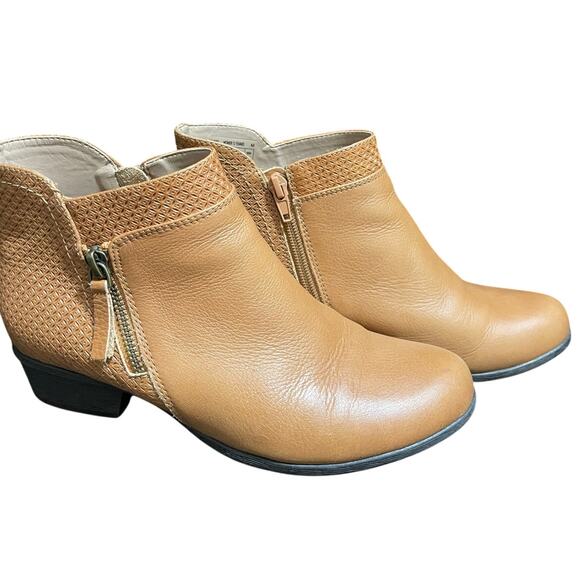 Rockport Women's Size 6.5 Camel Color Faux Leather Ankle Boots - Picture 1 of 6
